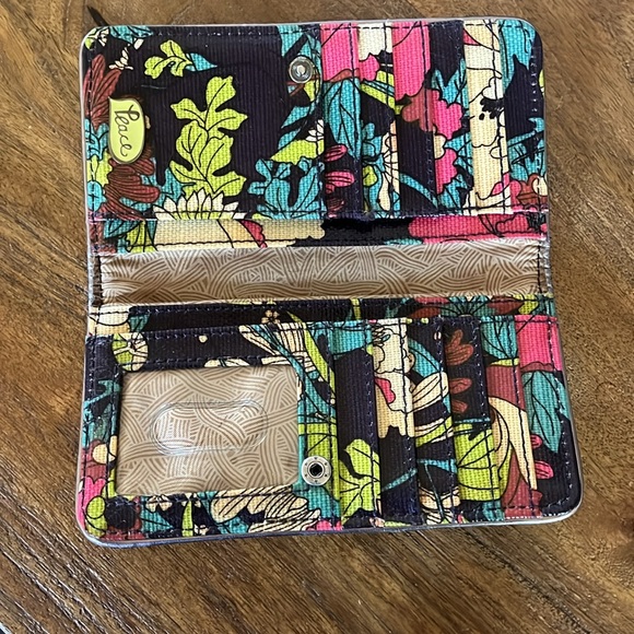 SAKROOTS Artist Circle Snap Wallet - Picture 3 of 12